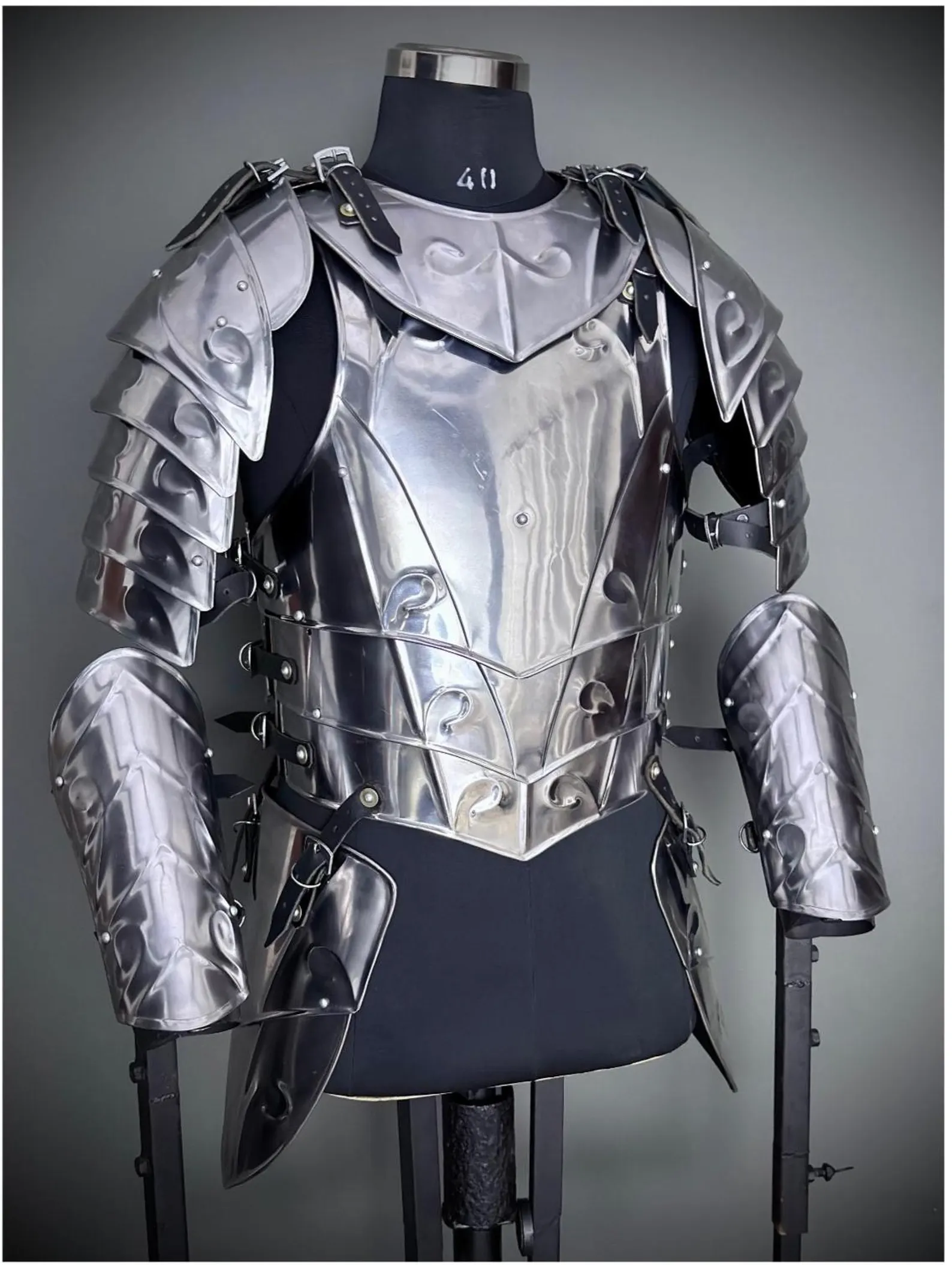 Medieval Silver Knight Armor Set with Engraved Breastplate